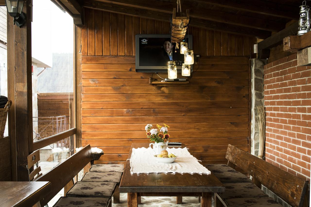 Boutique Hotel The White Pine ซาโมคอฟ ภายนอก รูปภาพ