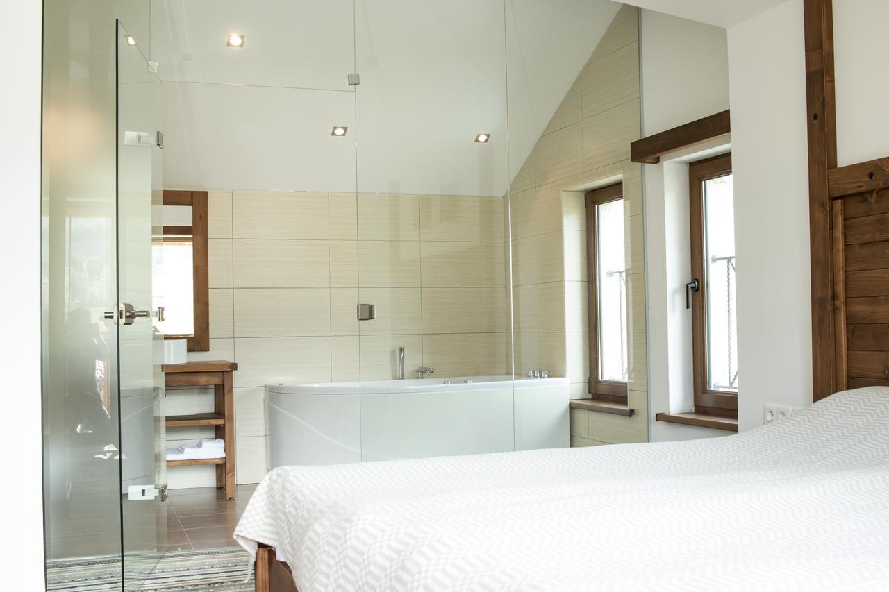 Boutique Hotel The White Pine ซาโมคอฟ ภายนอก รูปภาพ