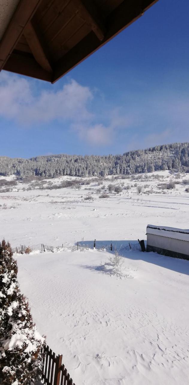 Boutique Hotel The White Pine ซาโมคอฟ ภายนอก รูปภาพ