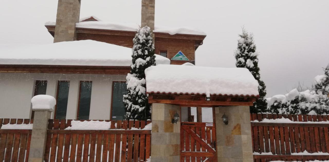 Boutique Hotel The White Pine ซาโมคอฟ ภายนอก รูปภาพ